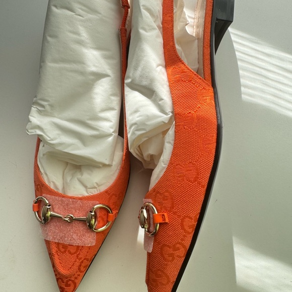 Gucci Horsebit Slingback Flats with Gold Detailing - Picture 1 of 13